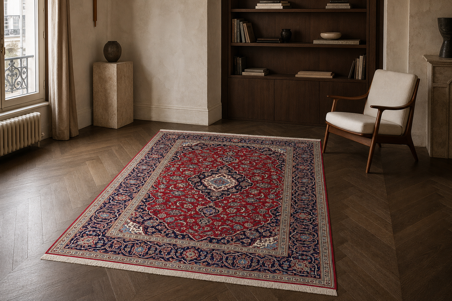 Tapis Kashan ancien présenté dans un salon parisien contemporain